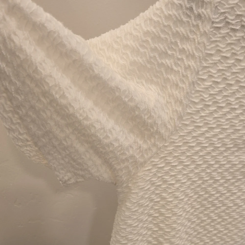 anthropologie white Textured Women's Top - Picture 5 of 8